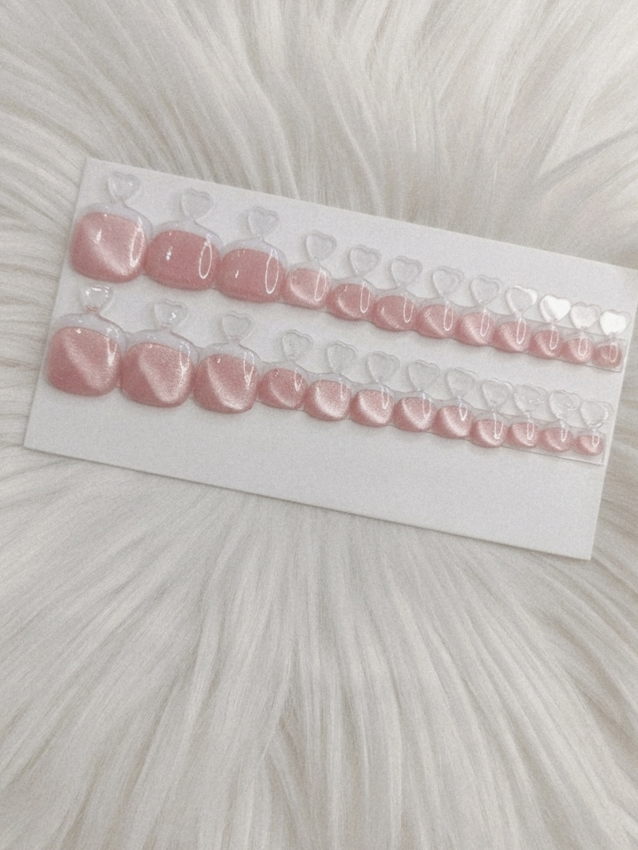 Cateye French Toenails