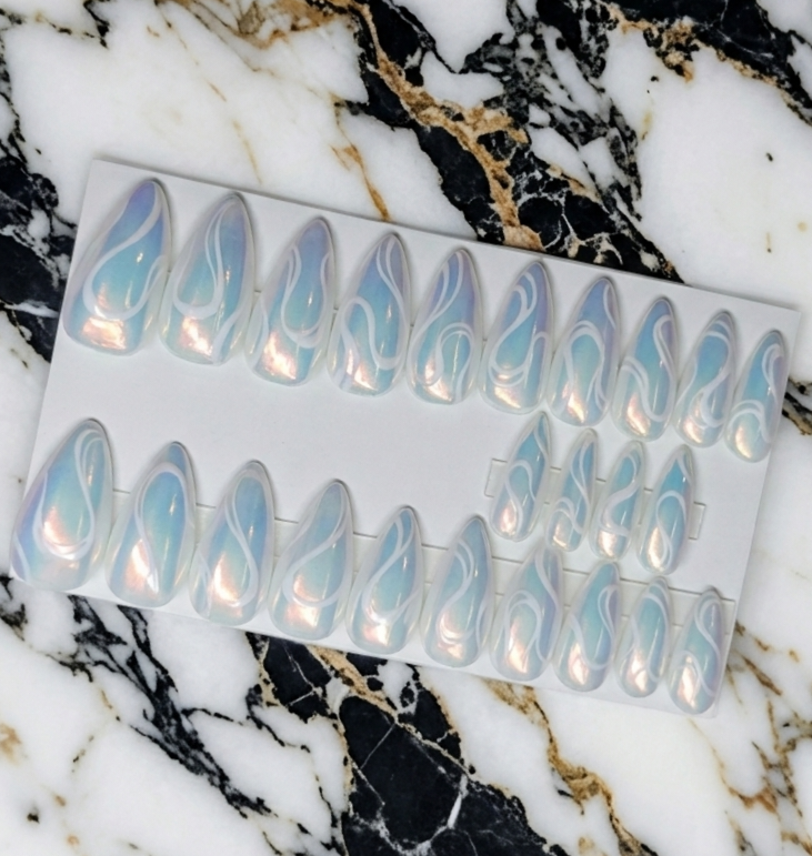 HoloGlam Medium Stiletto