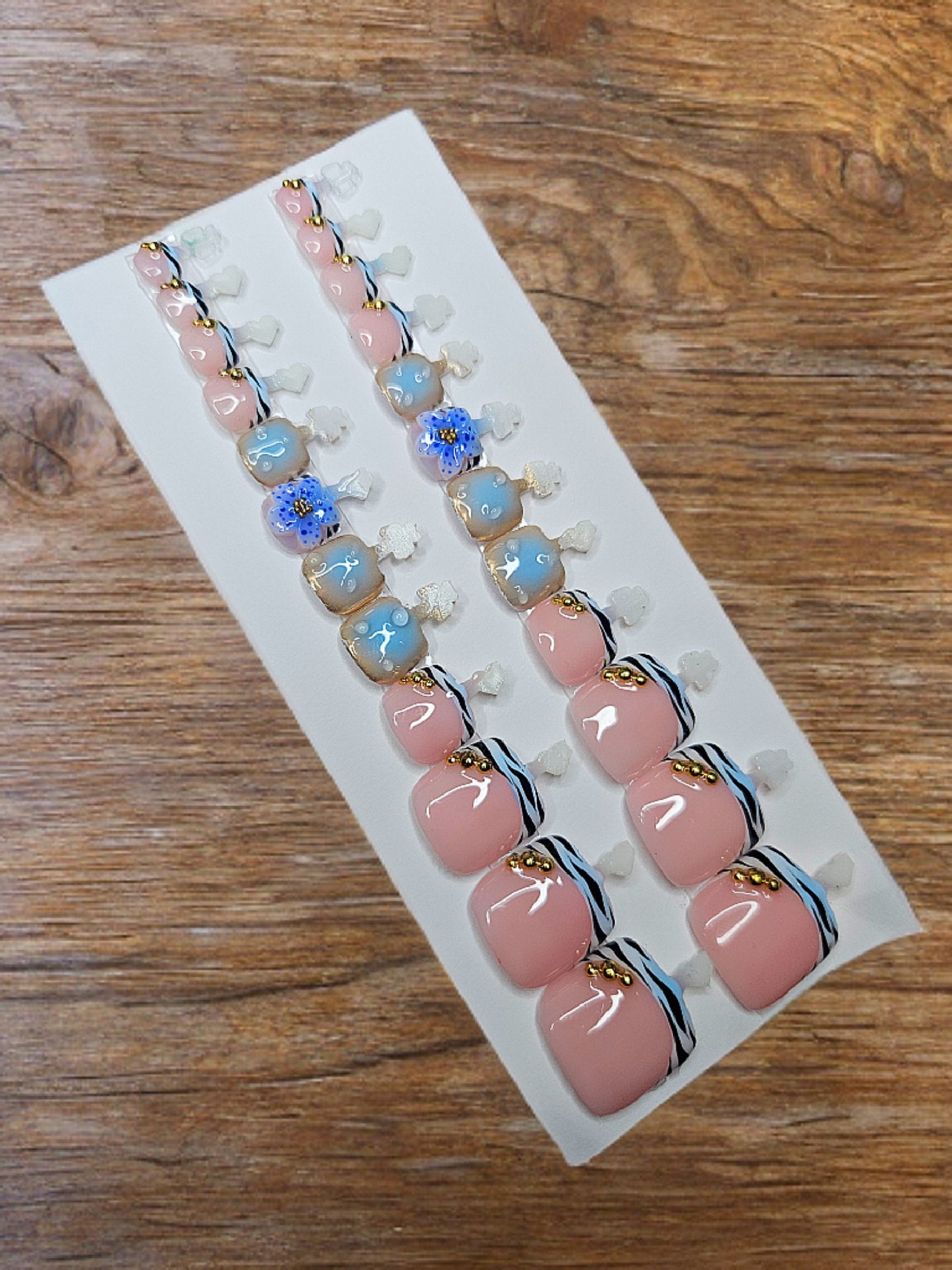 Sweet Oasis Toenails