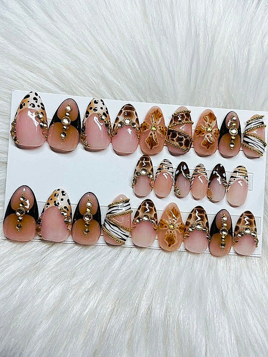 Sahara Gold Short Almond