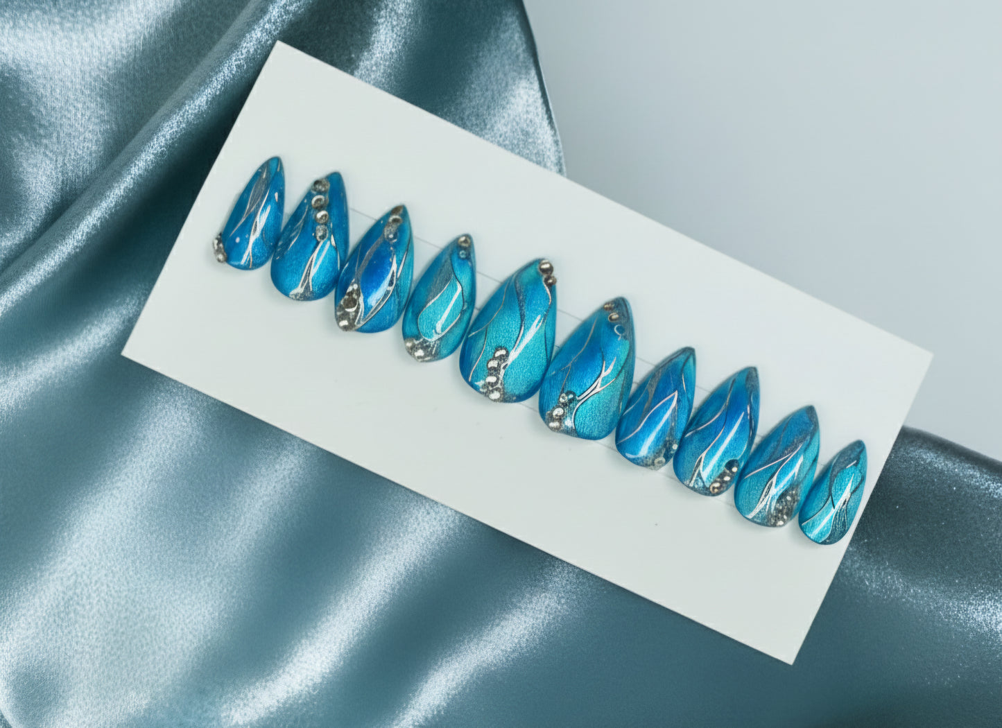 Avatar Glam 10 piece size Medium